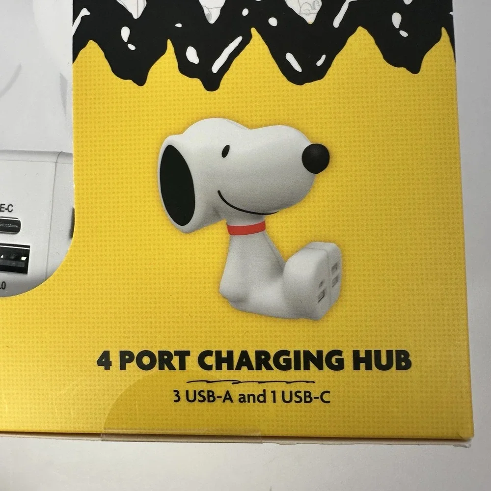 Peanuts Snoopy 4 Port USB Charging Hub Desk Charger USB C New In Box